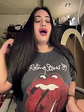 Snapshot of BigDominaMia chatting on 13, 3, 2026 BigDominaMia online show from 13, 3, 2026