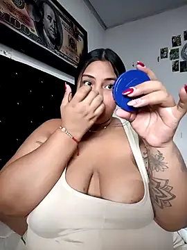 Snapshot of Edithxxx1 chatting on 14, 12, 2025 Edithxxx1 online show from 14, 12, 2025