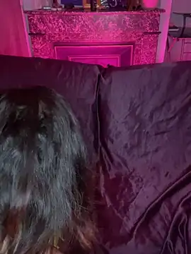 Snapshot of callmelouve chatting on 4, 1, 2025 callmelouve online show from 4, 1, 2025