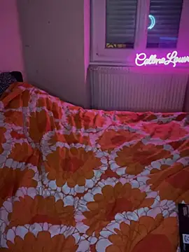 Snapshot of callmelouve chatting on 1, 2, 2025 callmelouve online show from 1, 2, 2025