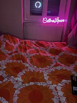 Snapshot of callmelouve chatting on 2, 2, 2025 callmelouve online show from 2, 2, 2025