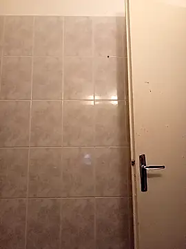 Snapshot of callmelouve chatting on 19, 11, 2025 callmelouve online show from 19, 11, 2025