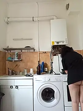 Snapshot of callmelouve chatting on 28, 11, 2025 callmelouve online show from 28, 11, 2025