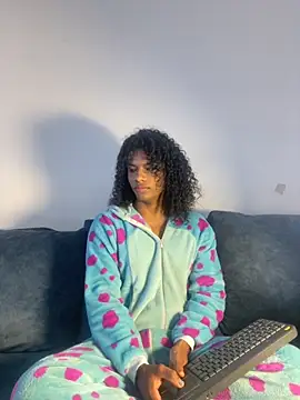 Lucas eevans online show from 25, 11, 2025