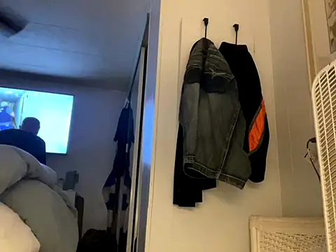 Snapshot of Dval1993 chatting on 23, 10, 2025 Dval1993 online show from 23, 10, 2025