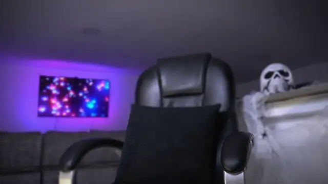 Snapshot of Frank_Farrell chatting on 24, 10, 2025 Frank Farrell online show from 24, 10, 2025