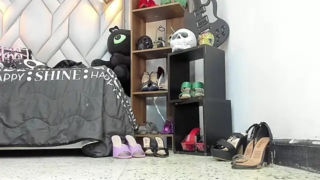 MirandaHaguen online show from 3, 3, 2026