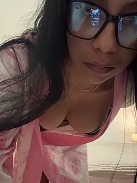 Anamhenao online show from 24, 3, 2026