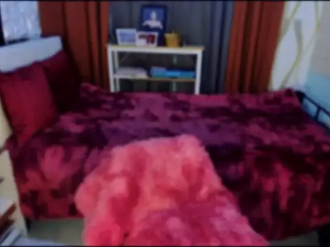 Laura yourhottestbabe123 online show from 8, 3, 2025