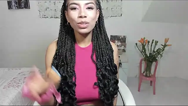 Snapshot of MacDelice chatting on 27, 2, 2025 MacDelice online show from 27, 2, 2025