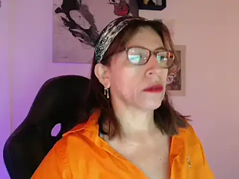 Chayla Ruiz online show from 11, 2, 2025