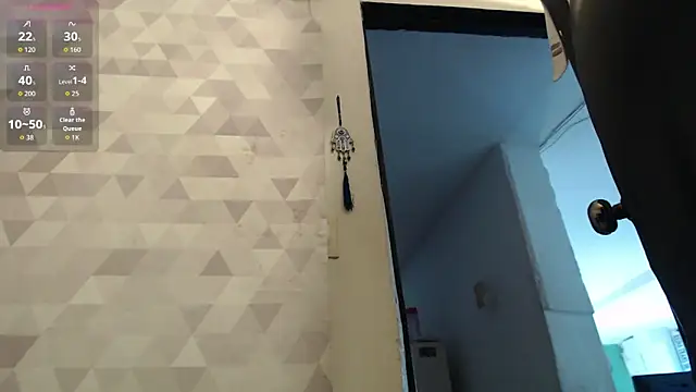 Chayla Ruiz online show from 13, 9, 2025