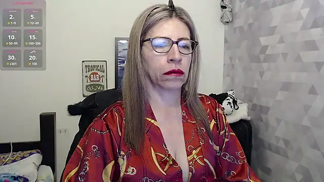 Chayla Ruiz online show from 20, 9, 2025