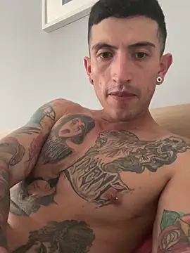 Snapshot of wethkisses chatting on 4, 10, 2025 wethkisses online show from 4, 10, 2025