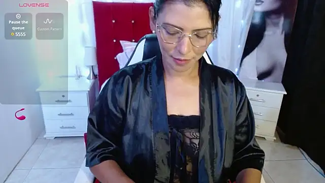 Snapshot of Wanda_Milf chatting on 18, 1, 2025 Wanda Milf online show from 18, 1, 2025