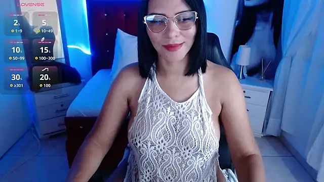 Snapshot of Wanda_Milf chatting on 1, 10, 2025 Wanda Milf online show from 1, 10, 2025