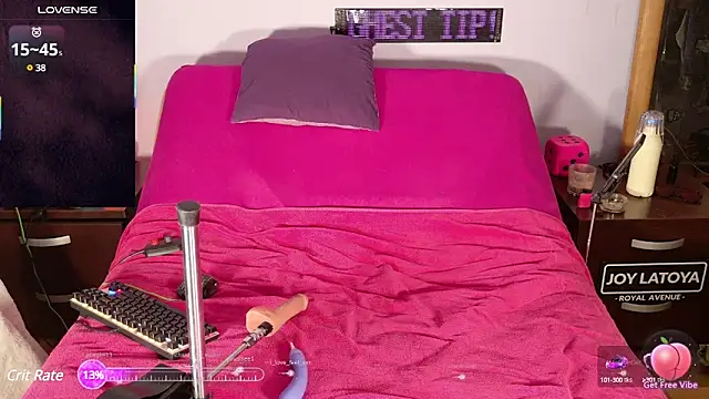 Joy Latoya online show from 3, 2, 2025