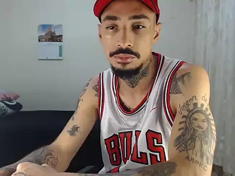 emiliano hottt online show from 22, 2, 2026