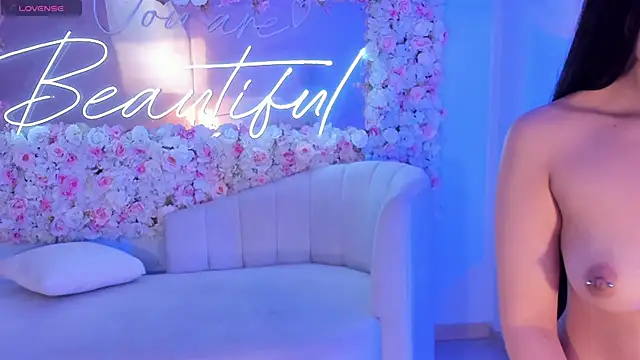 JadeEvansX online show from 27, 12, 2024