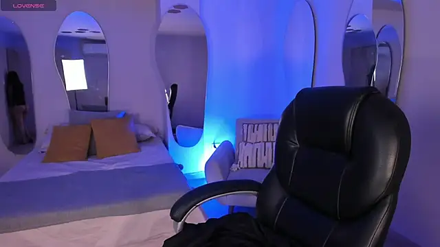 JadeEvansX online show from 5, 1, 2025