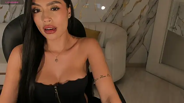 JadeEvansX online show from 28, 7, 2026
