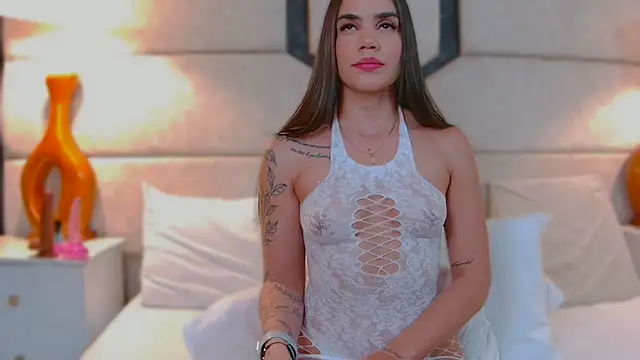 April Cutee online show from 15, 3, 2025