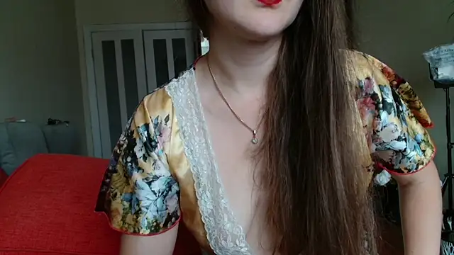 KiraGoldens online show from 29, 7, 2026