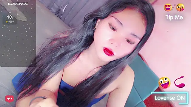 amomentoflust69 online show from 2, 4, 2026