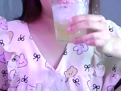 Bee 2k online show from 8, 3, 2025