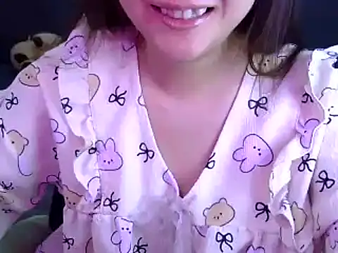 Snapshot of Bee_2k chatting on 6, 7, 2026 Bee 2k online show from 6, 7, 2026