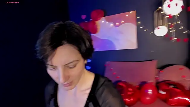 LorenDaze online show from 15, 2, 2025