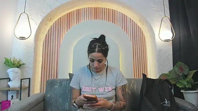 Tamara-evans online show from 16, 2, 2026
