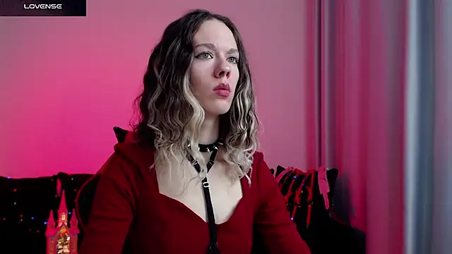 Snapshot of DivineBite chatting on 5, 12, 2024 DivineBite online show from 5, 12, 2024