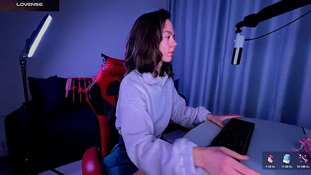 Snapshot of DivineBite chatting on 12, 2, 2025 DivineBite online show from 12, 2, 2025