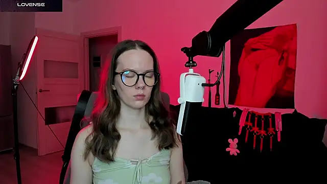 DivineBite online show from 13, 3, 2026