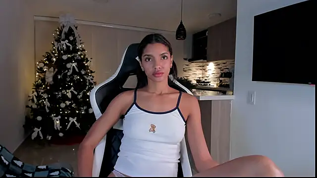 liagirl cute online show from 18, 12, 2025