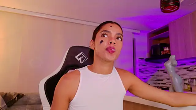 liagirl cute online show from 28, 2, 2026