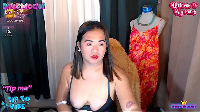 Snapshot of MagnificatMistress chatting on 15, 11, 2025 MagnificatMistress online show from 15, 11, 2025