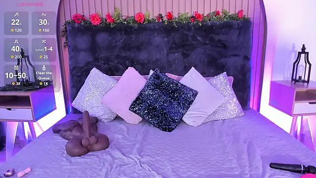 Karlagonzales  online show from 30, 10, 2025