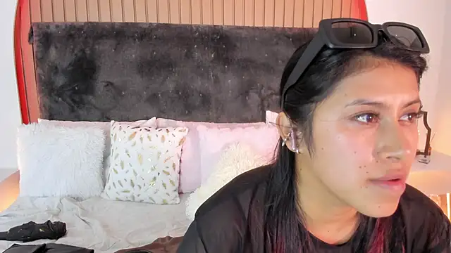 Karlagonzales  online show from 9, 5, 2026