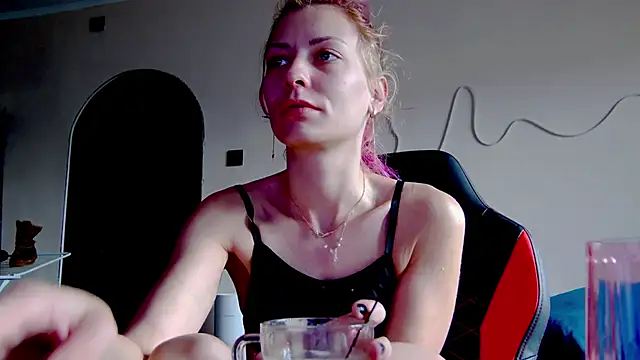 karo123421 online show from 18, 11, 2025