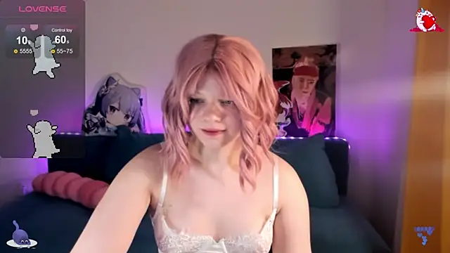 Snapshot of SueNiceeeee chatting on 17, 12, 2024 SueNiceeeee online show from 17, 12, 2024