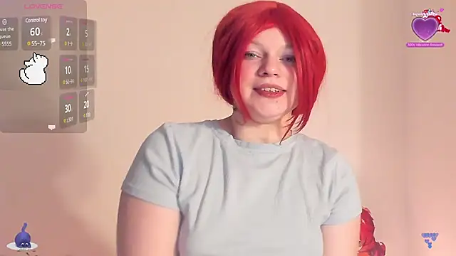 Snapshot of SueNiceeeee chatting on 3, 3, 2025 SueNiceeeee online show from 3, 3, 2025