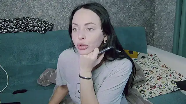 Brilliant Doll online show from 29, 11, 2025