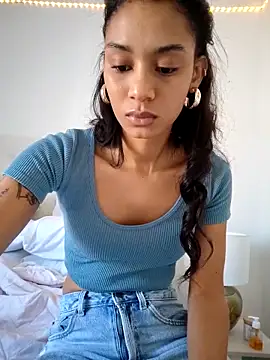 Leaberry online show from 10, 9, 2025