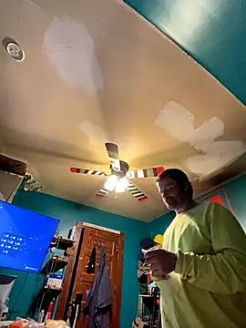 Snapshot of charactrzero chatting on 29, 10, 2025 charactrzero online show from 29, 10, 2025