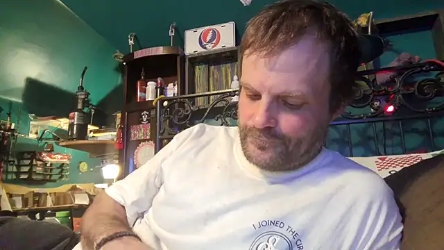 Snapshot of charactrzero chatting on 30, 10, 2025 charactrzero online show from 30, 10, 2025