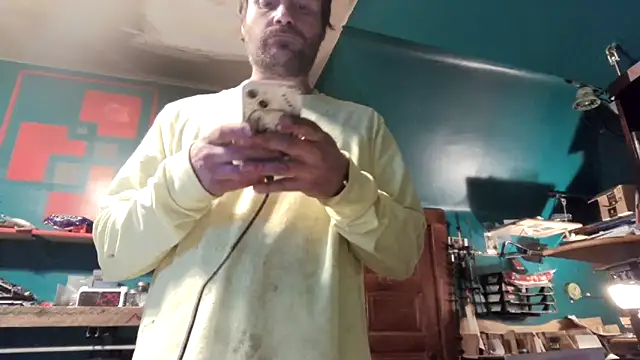 Snapshot of charactrzero chatting on 10, 11, 2025 charactrzero online show from 10, 11, 2025