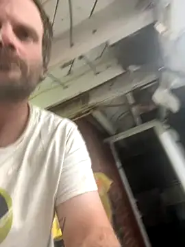 Snapshot of charactrzero chatting on 11, 11, 2025 charactrzero online show from 11, 11, 2025