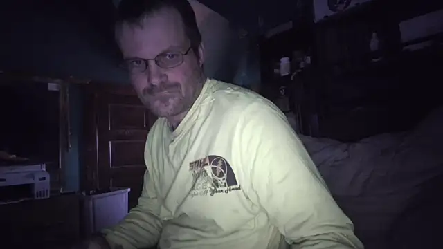 Snapshot of charactrzero chatting on 18, 11, 2025 charactrzero online show from 18, 11, 2025